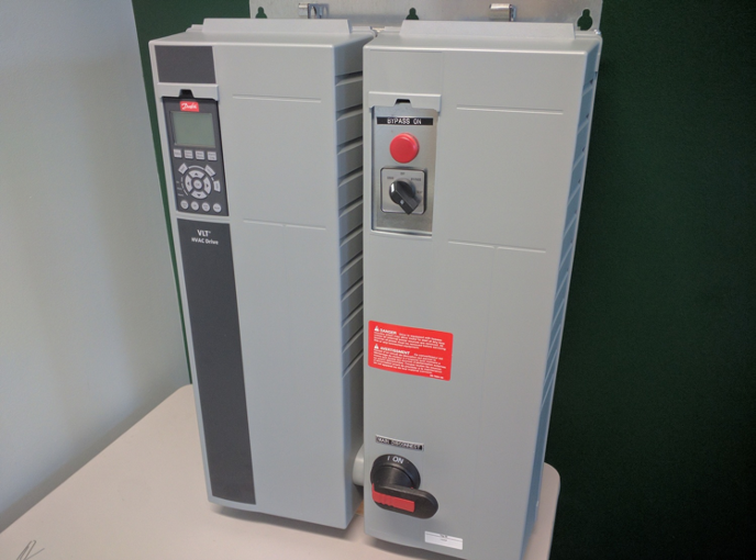 Danfoss HVAC Drive with Three Contactor Bypass